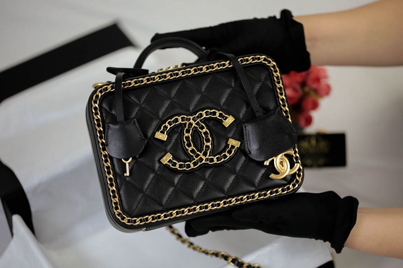 Chanel Small Vanity Case Goatskin & Gold-Tone Metal Black