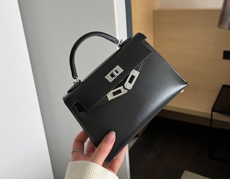 T&uacute;i Hermes Kelly c&oacute; mấy size?