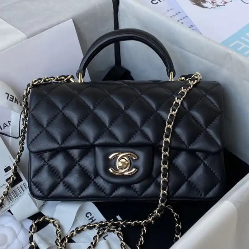 Túi Chanel Mini Flap Bag With Top Handle