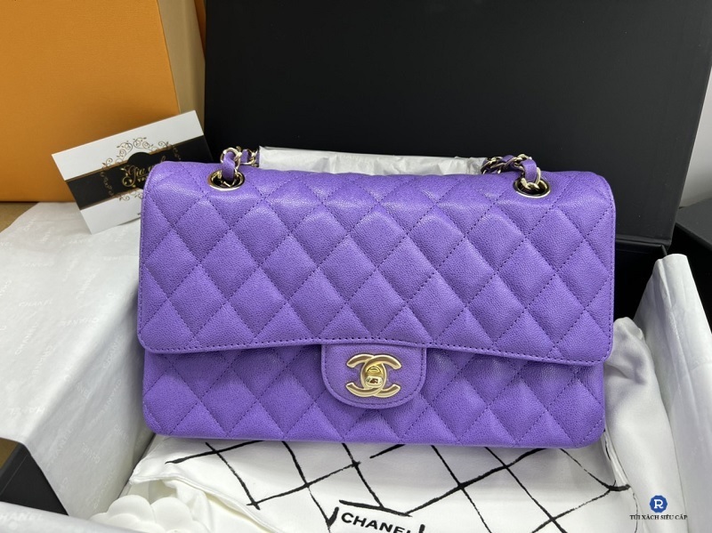 Giới thiệu túi Chanel màu tím