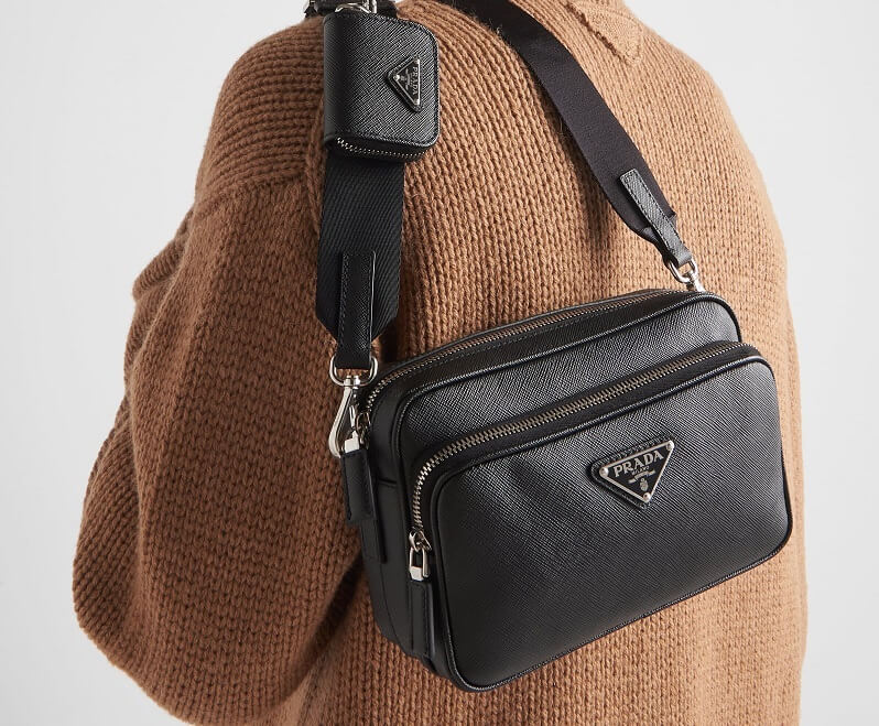 T&uacute;i x&aacute;ch nam Prada Saffiano Leather Shoulder Bag