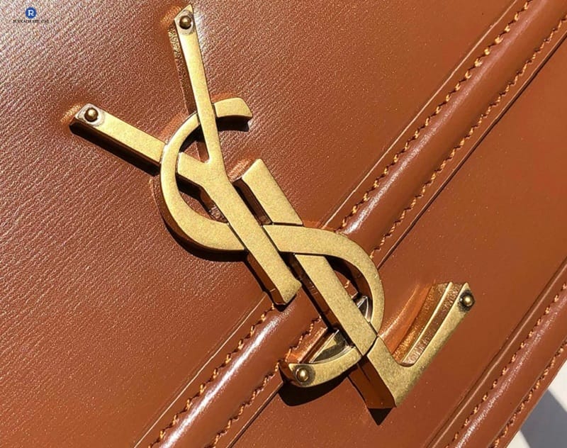 Check code t&uacute;i YSL chu&acirc;̉n xác qua Logo