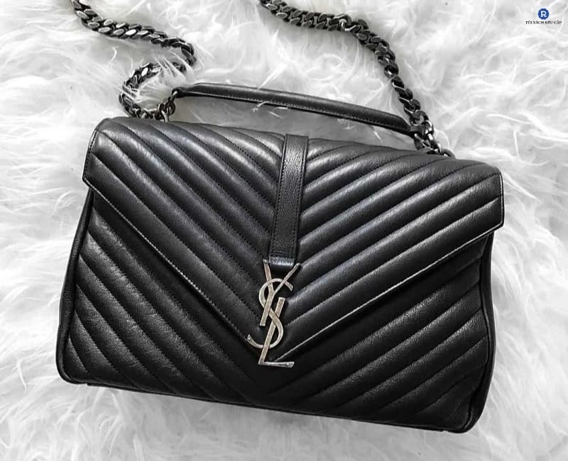 Check code t&uacute;i YSL chu&acirc;̉n xác qua d&acirc;y đeo
