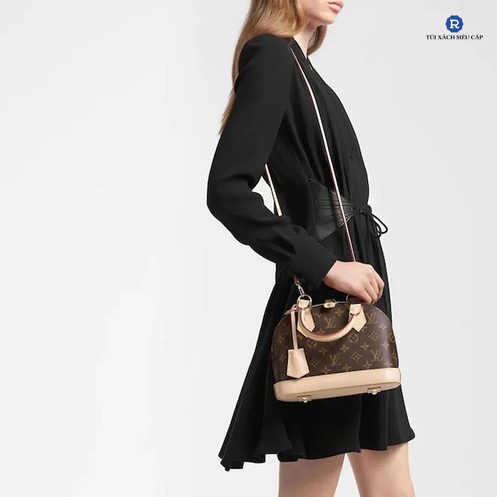 Mua túi xách Louis Vuitton Alma BB Monogram siêu cấp chính hãng ở đâu?