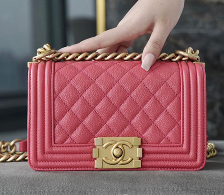 Túi Chanel Boy Bag Pink Quilted Caviar